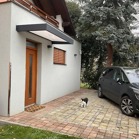 Apartman U Lesa Nove Jirny Екстер'єр фото